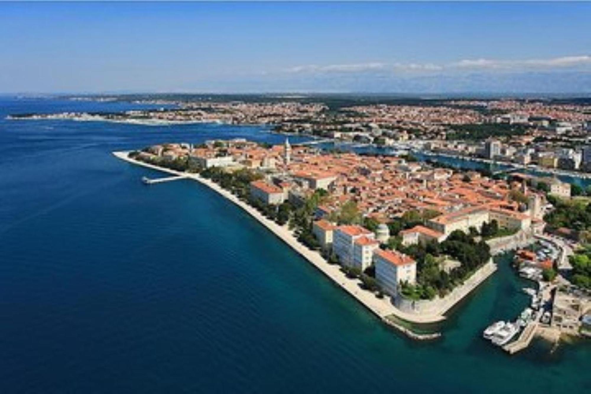 La Catedral Lägenhet Sveti Petar  Exteriör bild